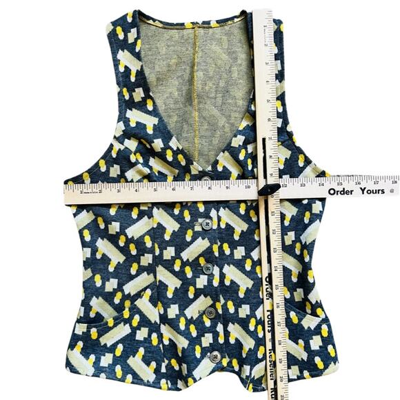Vintage 70s Geometric Gray Yellow White Button Up Vest Top Tank size S V-Neck - Picture 3 of 6